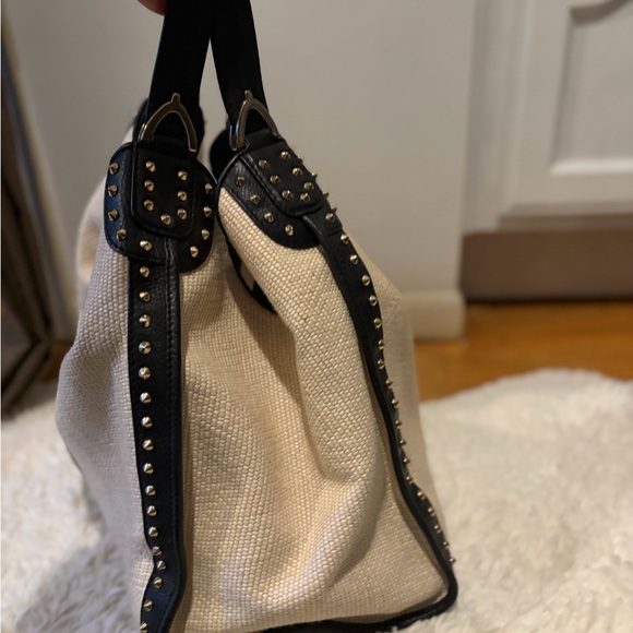 Gucci Studded Raffia and Black leather Stirrup Tote Bag - Picture 4 of 16